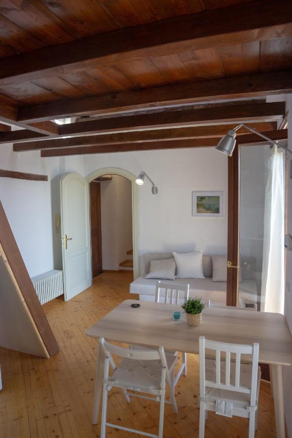 Casa Patrone Hotel Nebbiuno Buitenkant foto