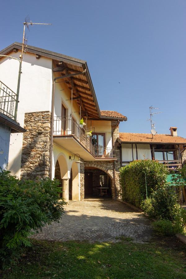 Casa Patrone Hotel Nebbiuno Buitenkant foto