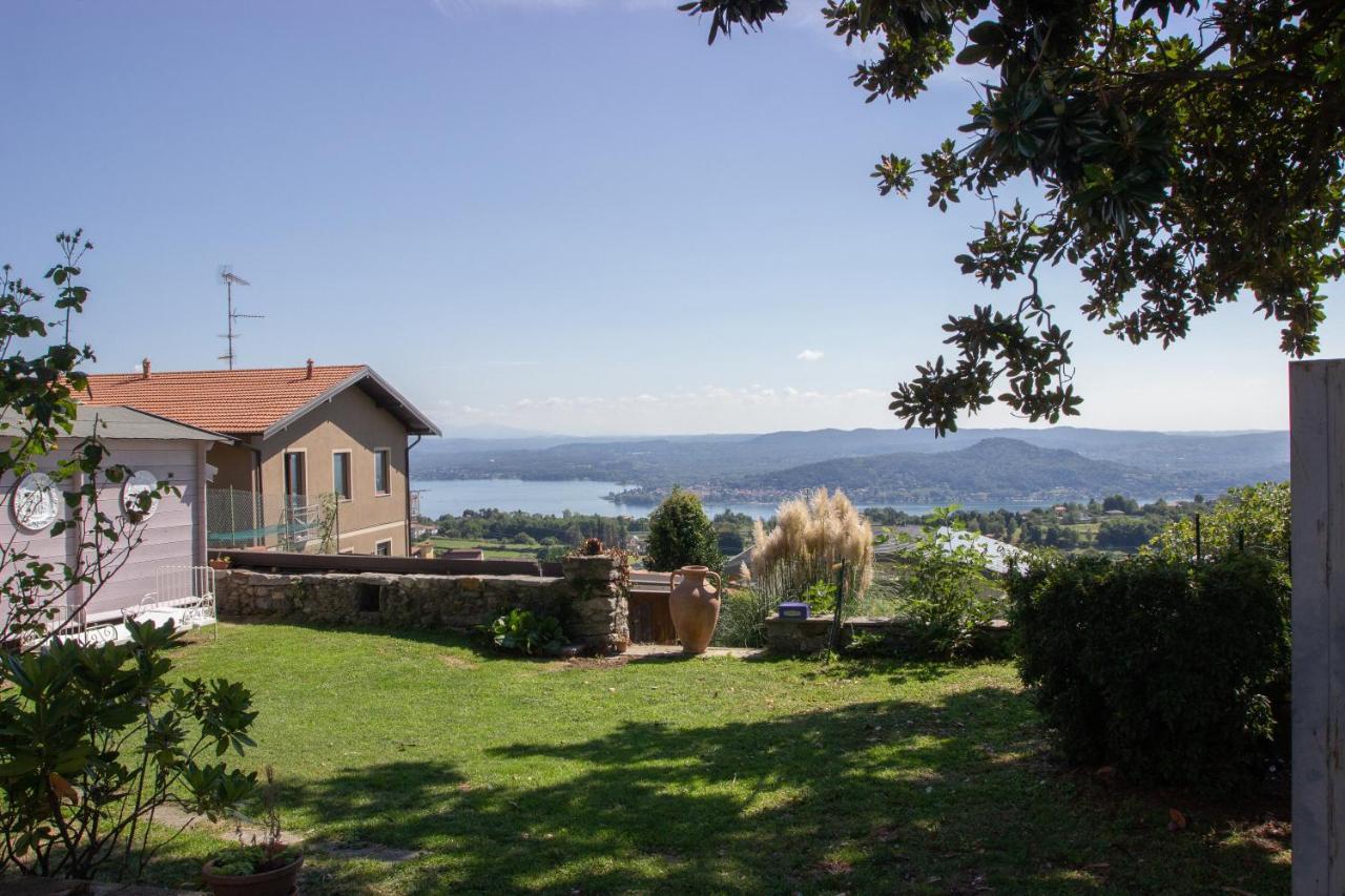 Casa Patrone Hotel Nebbiuno Buitenkant foto